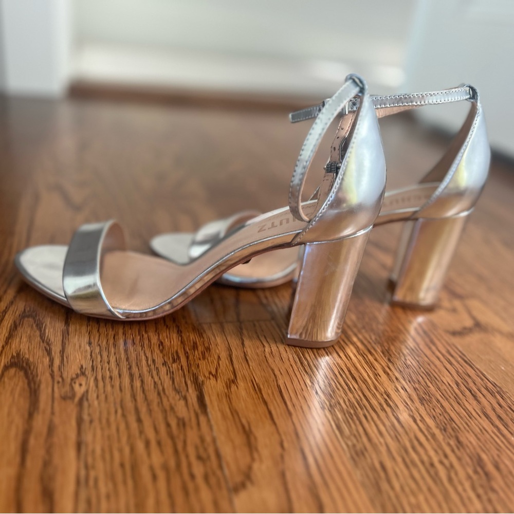 Schutz ANNA LEE Sandal, Silver, Size 7, like new